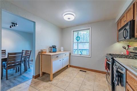 124 Pheasant Run Dr, Export, PA 15632 photo 9