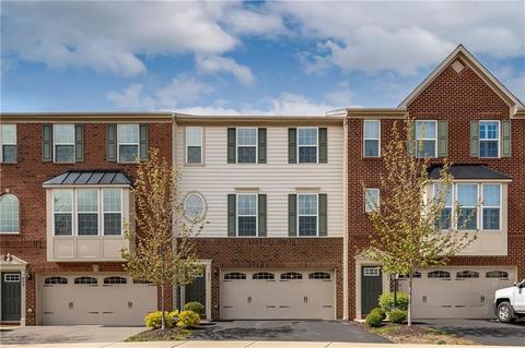 802 Pointe View Dr, Mars, PA 16046 photo 1