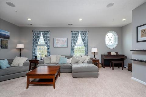 802 Pointe View Dr, Mars, PA 16046 photo 2