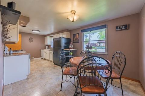153 Maple Dr, Latrobe, PA 15650 photo 9