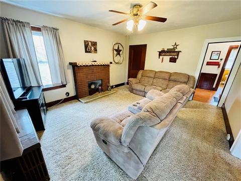 941 Old State Rd, Apollo, PA 15613 photo 4