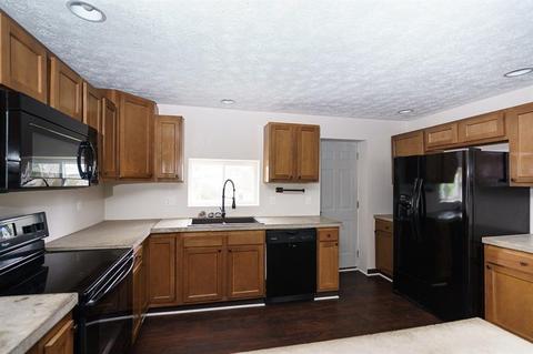 5 Maple St, Smith, PA 15053 photo 3