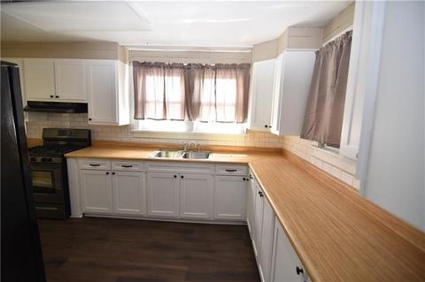 212 S Main St, Elderton Boro, PA 15736 photo 13