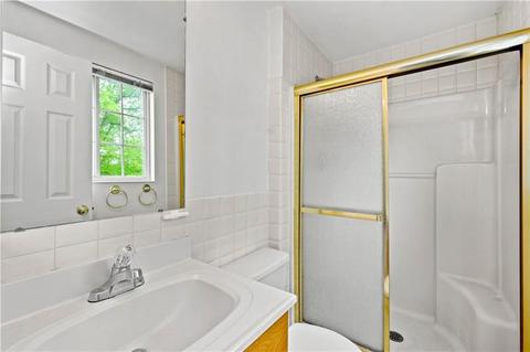 233 Pine Dr, Carnot-moon, PA 15108 photo 14
