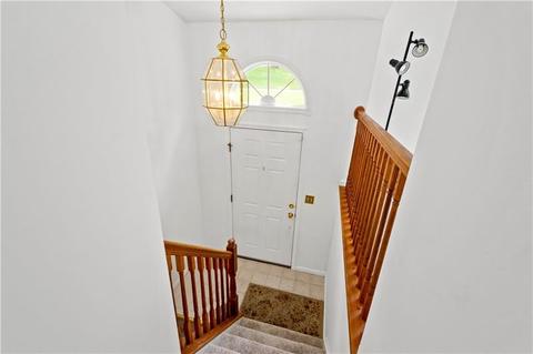 233 Pine Dr, Carnot-moon, PA 15108 photo 11
