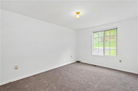 233 Pine Dr, Carnot-moon, PA 15108 photo 18