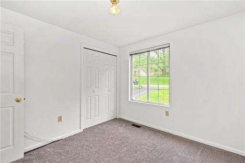 233 Pine Dr, Carnot-moon, PA 15108 photo 16