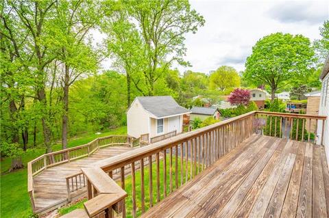233 Pine Dr, Carnot-moon, PA 15108 photo 21