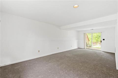 233 Pine Dr, Carnot-moon, PA 15108 photo 19
