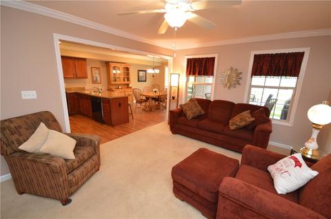 102 Adele Ct, Pittsburgh, PA 15229 photo 7