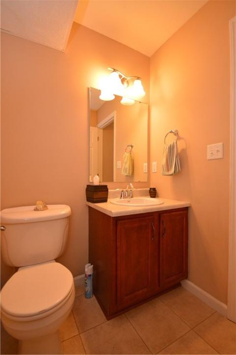102 Adele Ct, Pittsburgh, PA 15229 photo 17