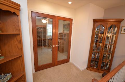 102 Adele Ct, Pittsburgh, PA 15229 photo 25