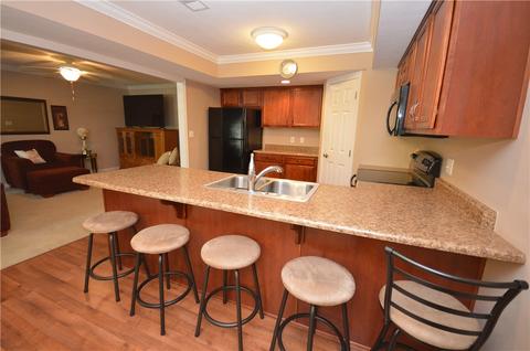 102 Adele Ct, Pittsburgh, PA 15229 photo 9