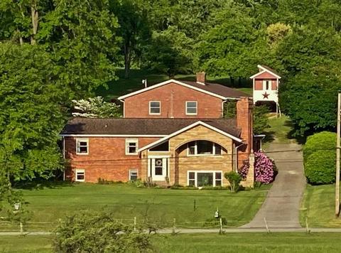205 Johnetta Rd, Vandergrift, PA 15690 photo 1