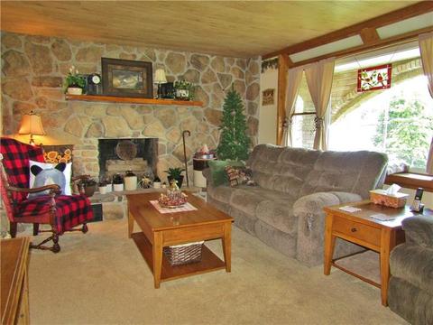 205 Johnetta Rd, Vandergrift, PA 15690 photo 6