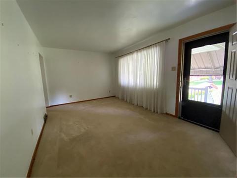 428 Raspberry Dr, Monroeville, PA 15146 photo 4