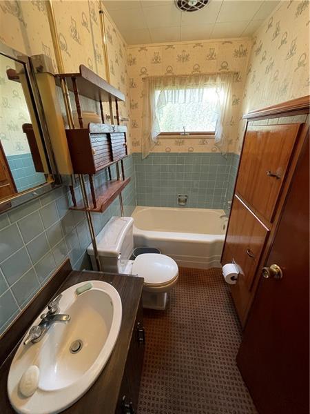 741 Old State Rd, Apollo, PA 15613 photo 14
