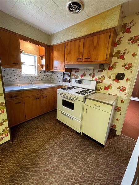 741 Old State Rd, Apollo, PA 15613 photo 8