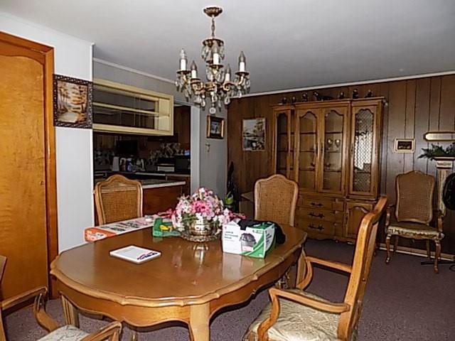  817 Holland St, Vandergrift, PA 15690 photo 6