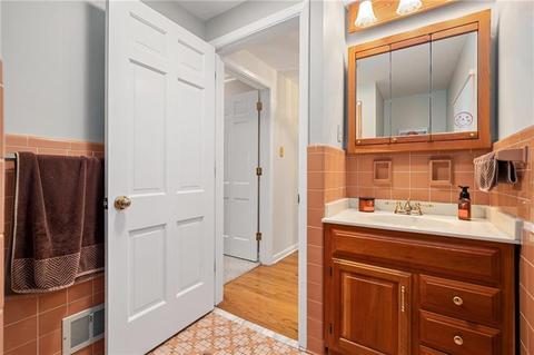4939 Simmons Cir, Export, PA 15632 photo 13