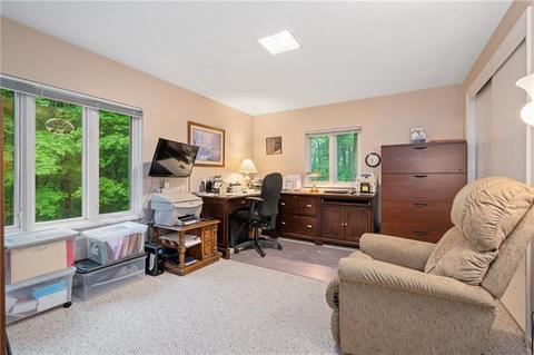 4939 Simmons Cir, Export, PA 15632 photo 11