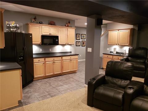 208 Cliffside Dr, Mars, PA 16046 photo 9