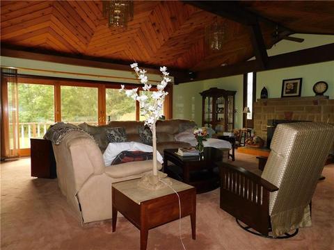 485 Joyce St, Apollo, PA 15613 photo 3