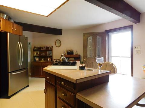 485 Joyce St, Apollo, PA 15613 photo 9