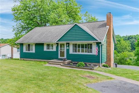128 Pleasantview Dr, Monaca, PA 15061 photo 2