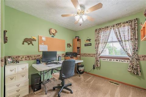 20 Lorrie Dr, Irwin, PA 15642 photo 17