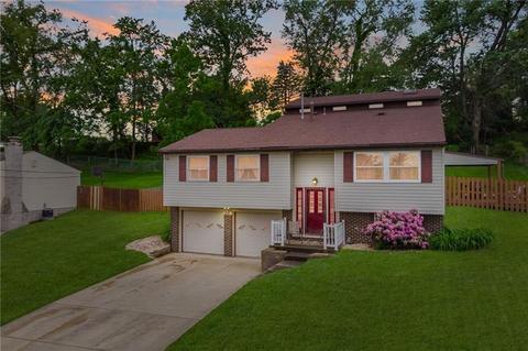 20 Lorrie Dr, Irwin, PA 15642 photo 1