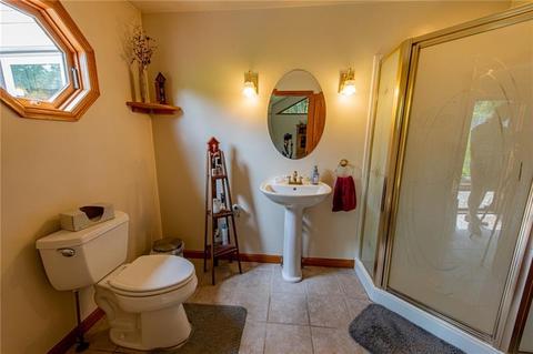 978 Old State Rd, Apollo, PA 15613 photo 17