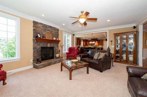 331 Macintosh Dr, Mars, PA 16046 photo 6