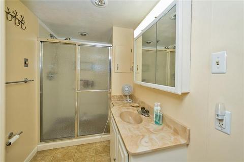 101 Manchester Dr, Irwin, PA 15642 photo 17