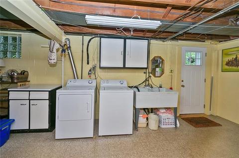 101 Manchester Dr, Irwin, PA 15642 photo 25
