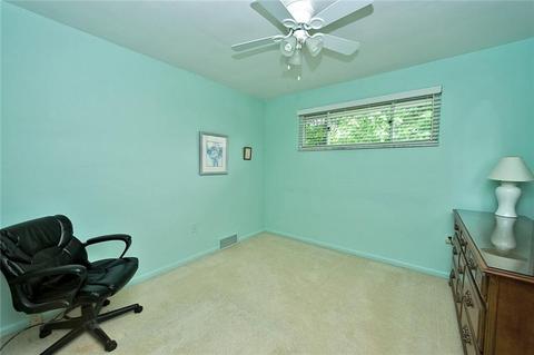 101 Manchester Dr, Irwin, PA 15642 photo 21