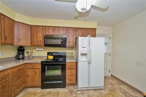 101 Manchester Dr, Irwin, PA 15642 photo 13