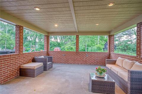 136 Chris Dr, Irwin, PA 15642 photo 21
