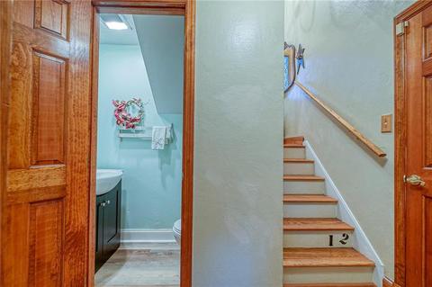 136 Chris Dr, Irwin, PA 15642 photo 18