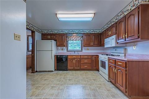 103 Clearview Ct, Irwin, PA 15642 photo 14