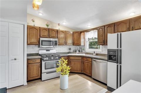 21 Pheasant Run Dr, Export, PA 15632 photo 12