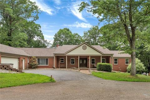 4931 Simmons Cir, Export, PA 15632 photo 9