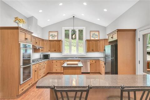 4931 Simmons Cir, Export, PA 15632 photo 10
