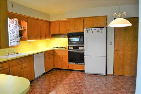 313 E Saltwork St, Elderton Boro, PA 15736 photo 3