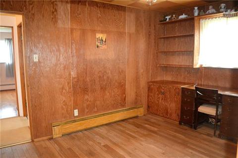 313 E Saltwork St, Elderton Boro, PA 15736 photo 11