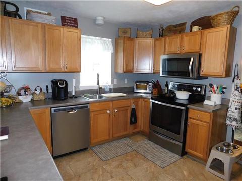 876 S Eighty Eight Rd, Carmichaels, PA 15320 photo 9