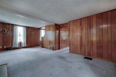 1158 Eckert Rd, Monaca, PA 15061 photo 4