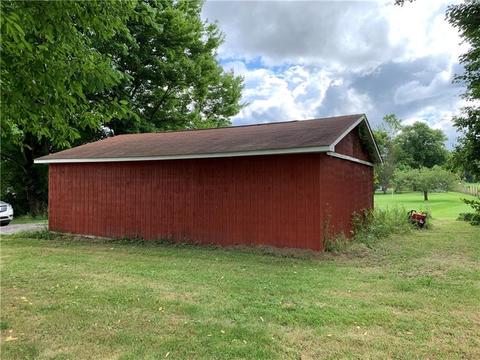 32 Pullam Dr, West Middlesex, PA 16159 photo 8