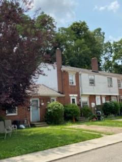 201 Juniper Dr, Coraopolis, PA 15108 photo 2