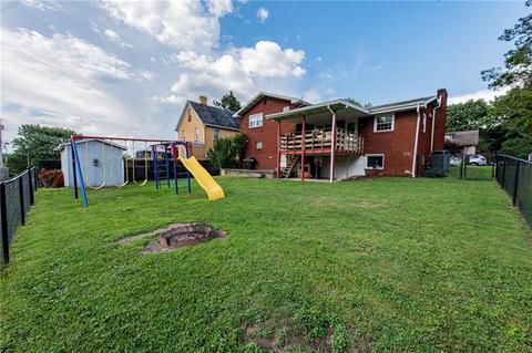 224 High St, Irwin, PA 15642 photo 2